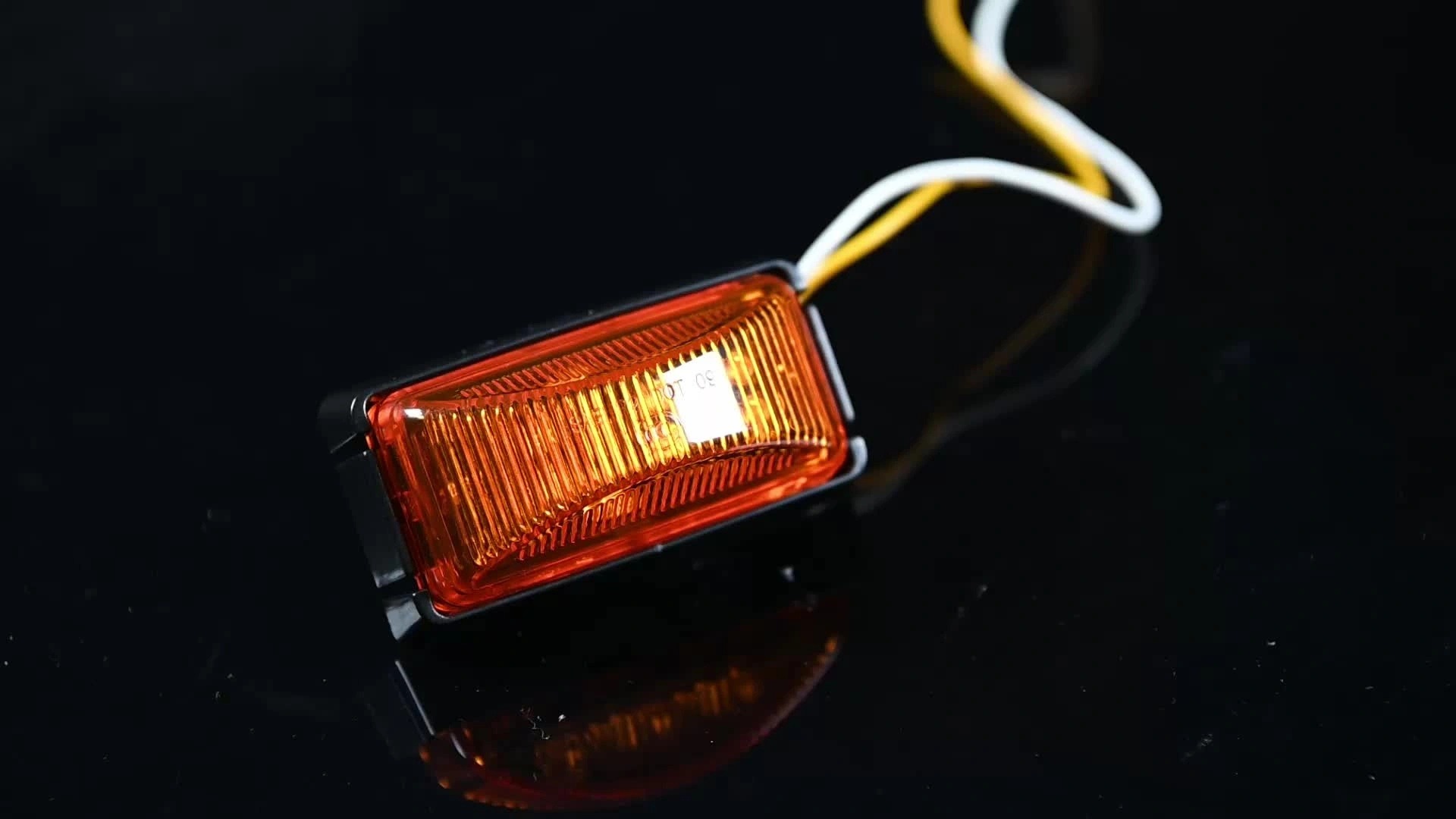 DOT approved LED blinker turn signal light for trailer and truck1